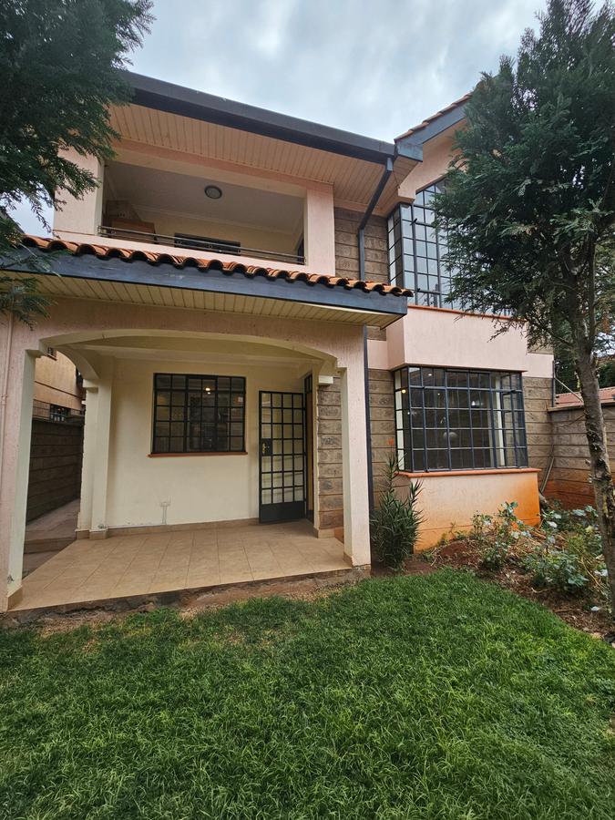 4 Bed Townhouse with En Suite at Lavington - 7