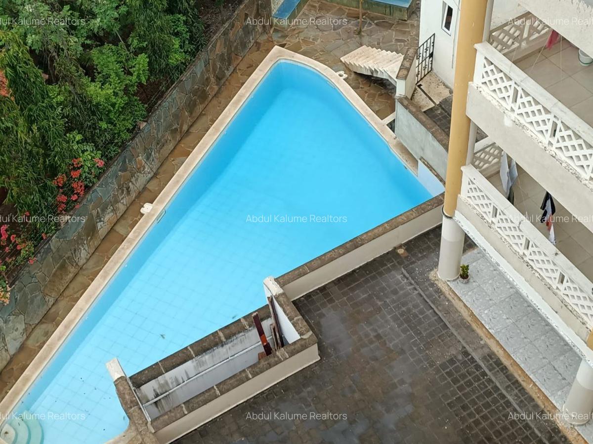 Serviced 10 Bed Apartment with En Suite at Nyali - 4