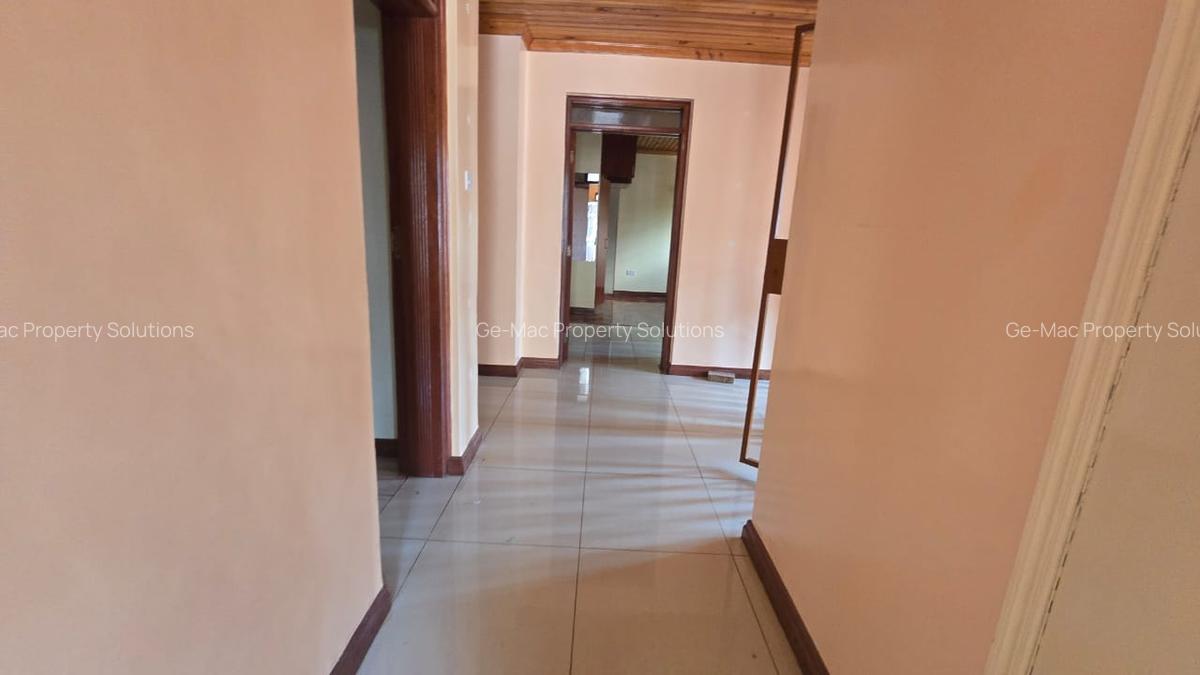 5 Bed House with En Suite in Nyari - 15