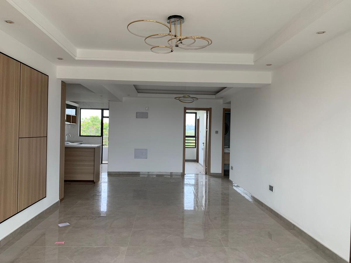 3 Bed Apartment with En Suite at Riverside - 13