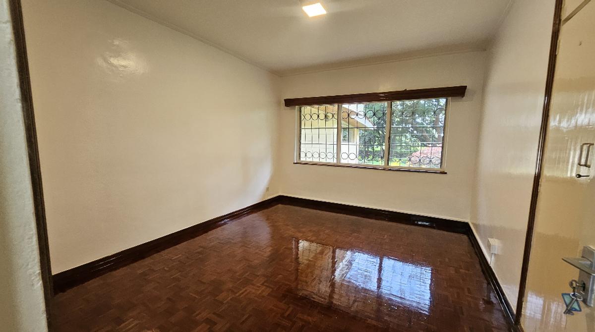 4 Bed House with Staff Quarters at Old Runda - 12