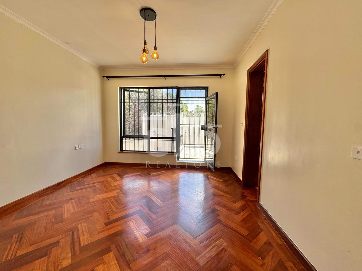 6 Bed Villa with En Suite in Loresho - 16