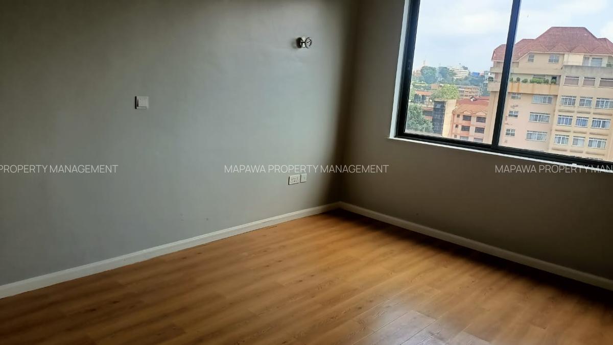 Serviced 4 Bed Apartment with En Suite in Brookside - 9