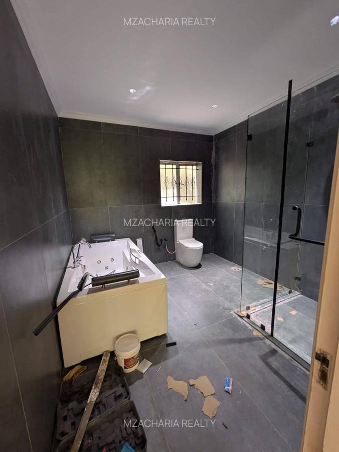 4 Bed House with En Suite in Muthaiga - 20