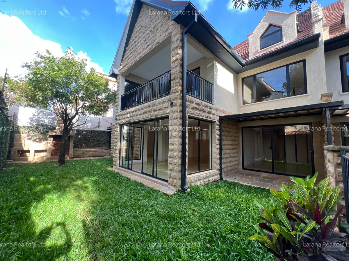 7 Bed Townhouse with En Suite at Covent Dr - 19