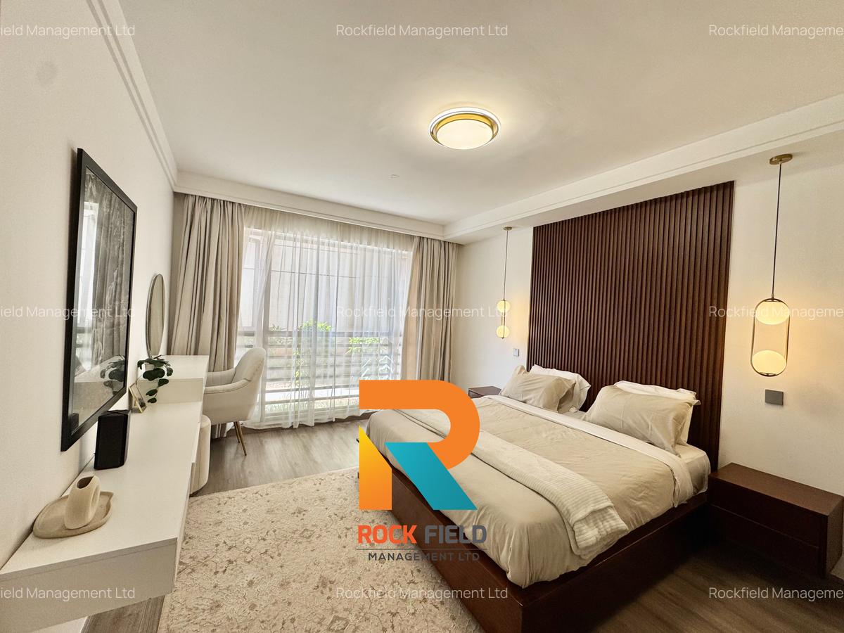 Furnished 3 Bed Apartment with En Suite in Riverside - 13