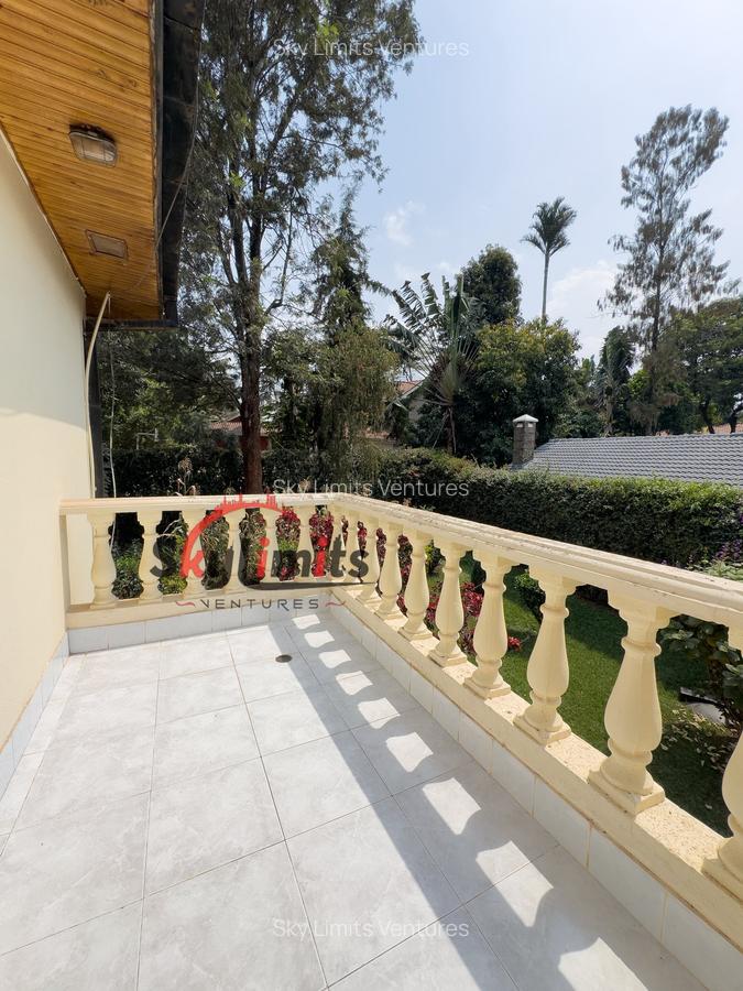 5 Bed House with En Suite in Runda - 9