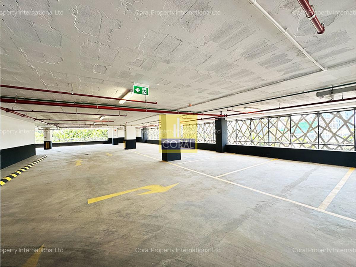 Office with Backup Generator in General Mathenge - 18