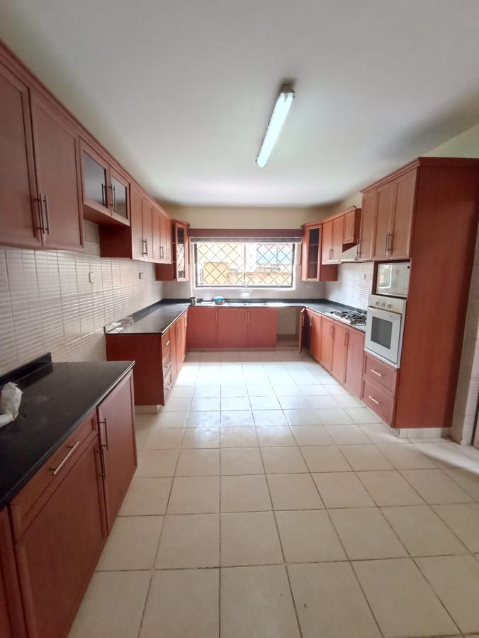 5 Bed Townhouse with Staff Quarters in Lavington - 7