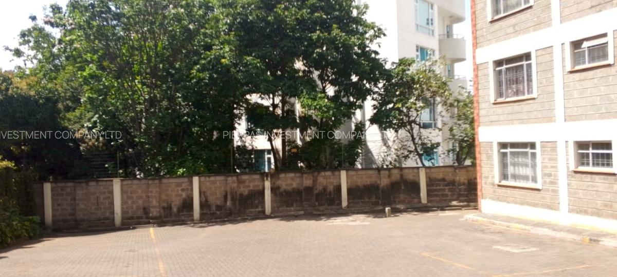 Serviced 4 Bed Apartment with En Suite in Riverside - 3