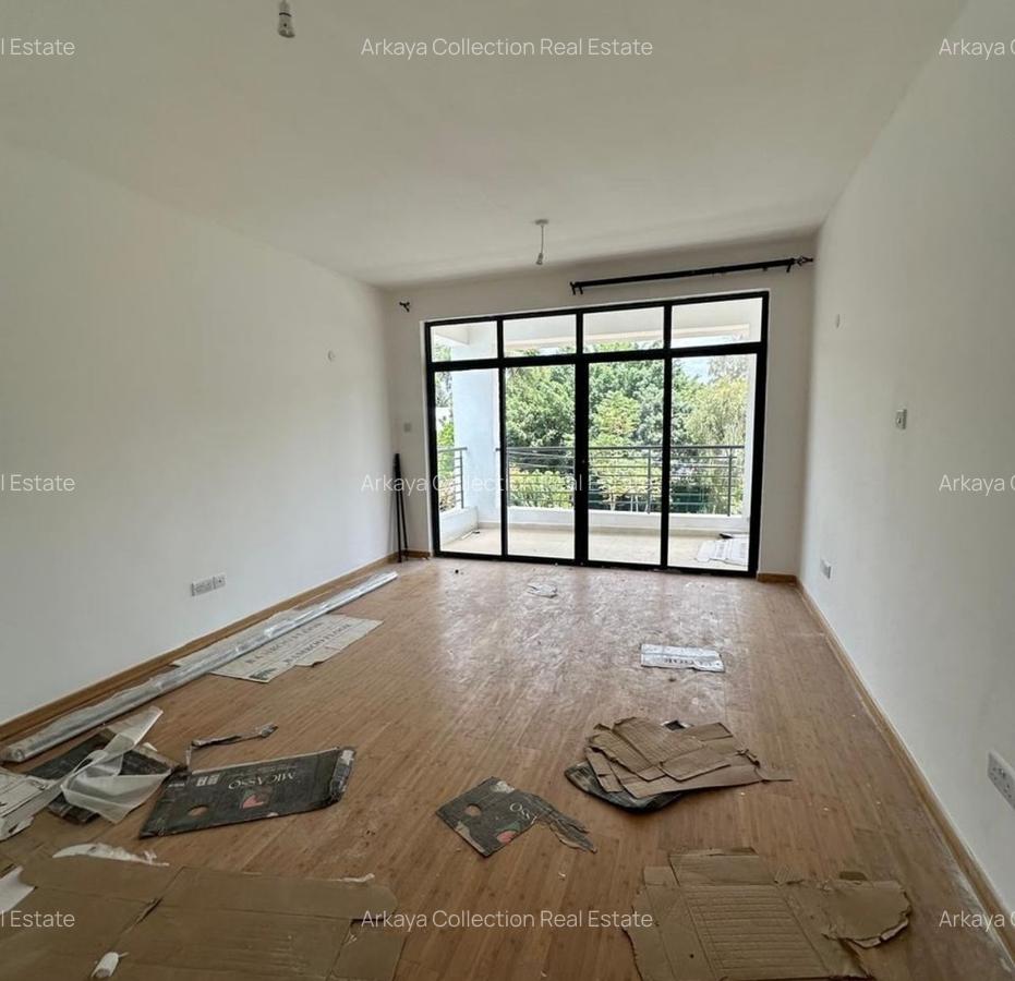 4 Bed Townhouse with En Suite in Lavington - 2