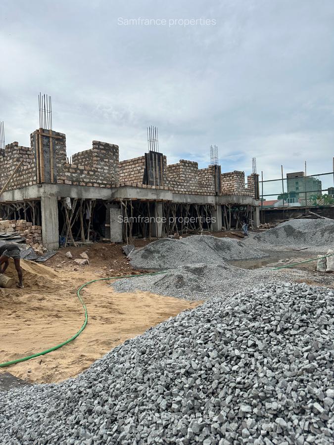 Serviced 3 Bed Apartment with En Suite at Mount Kenya Road - 2