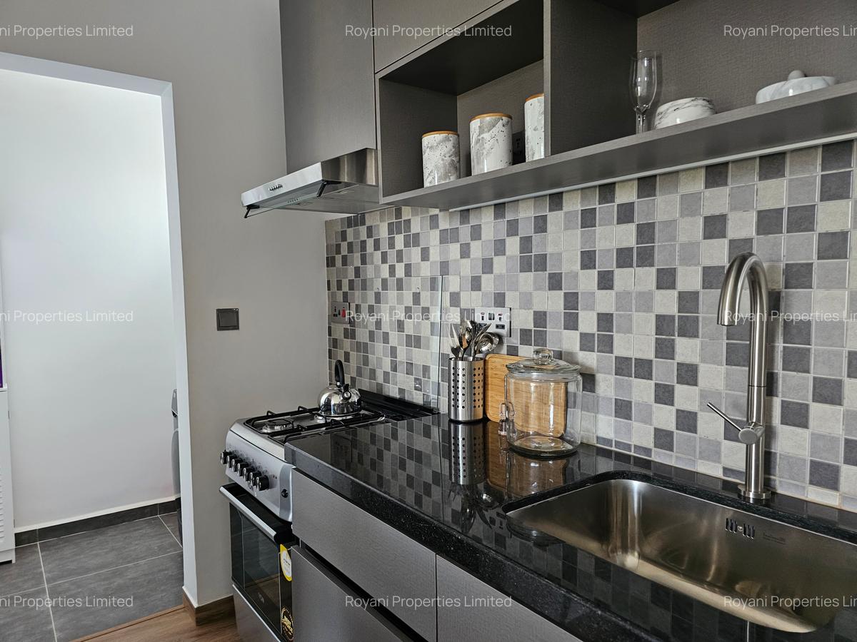 1 Bed Apartment with En Suite in Tatu City - 4