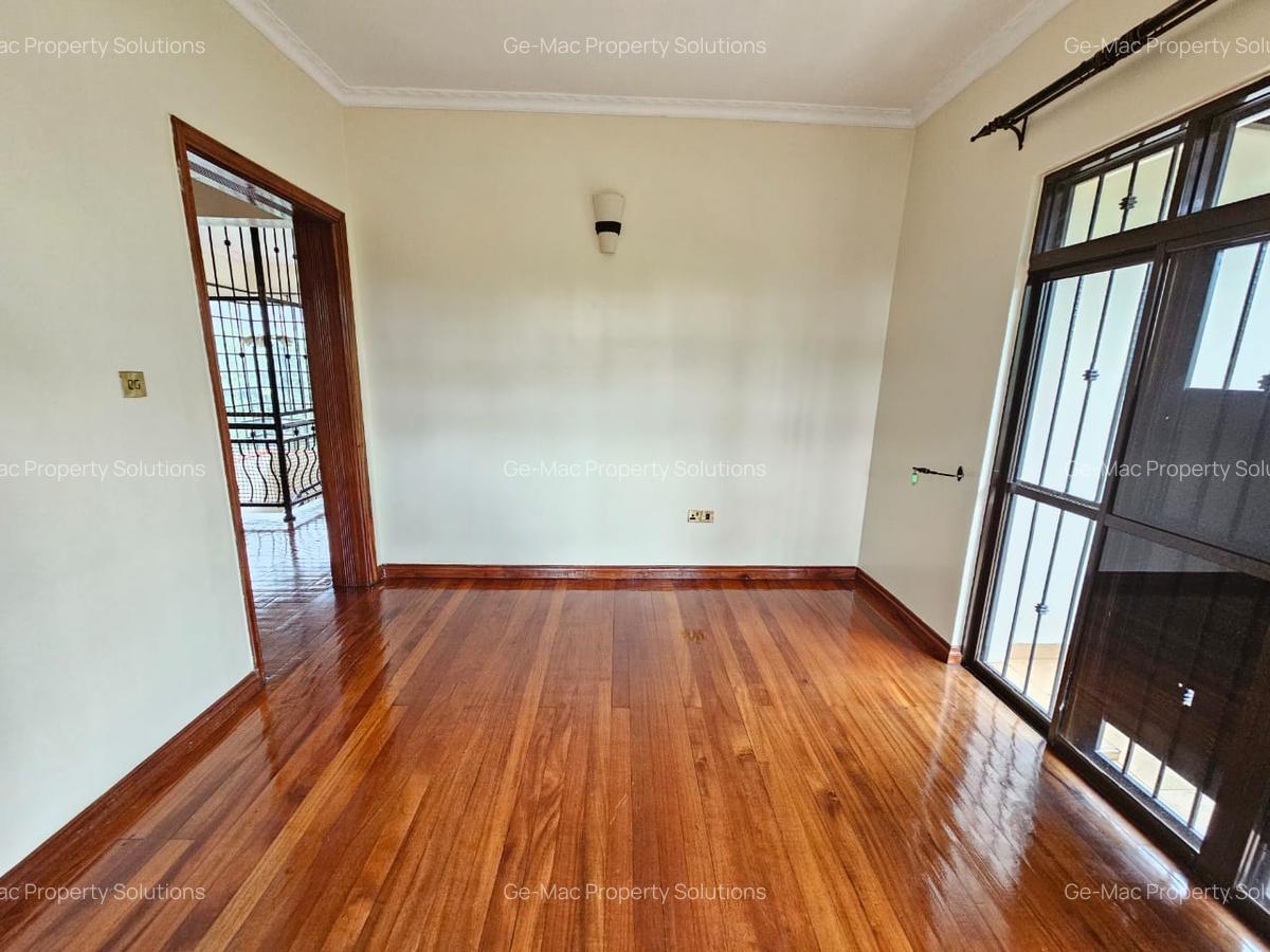 4 Bed House with En Suite in Kiambu Road - 10