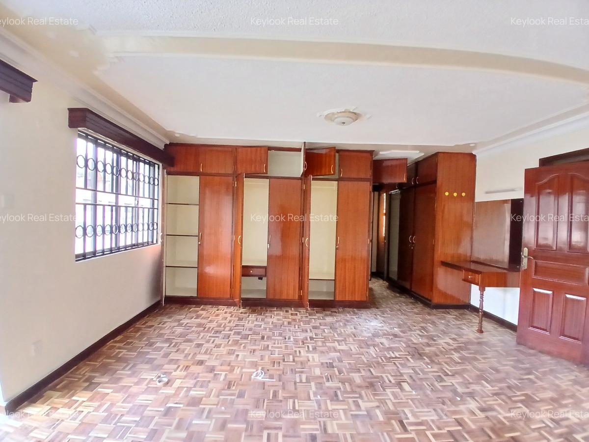 4 Bed Townhouse with En Suite at Lavington Green - 16