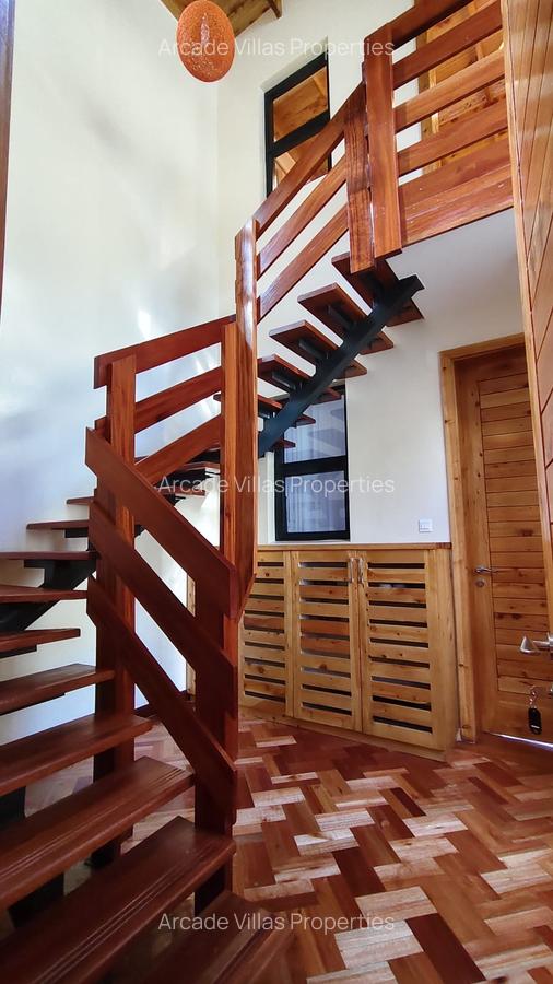 2 Bed Villa with En Suite in Kyuna - 6