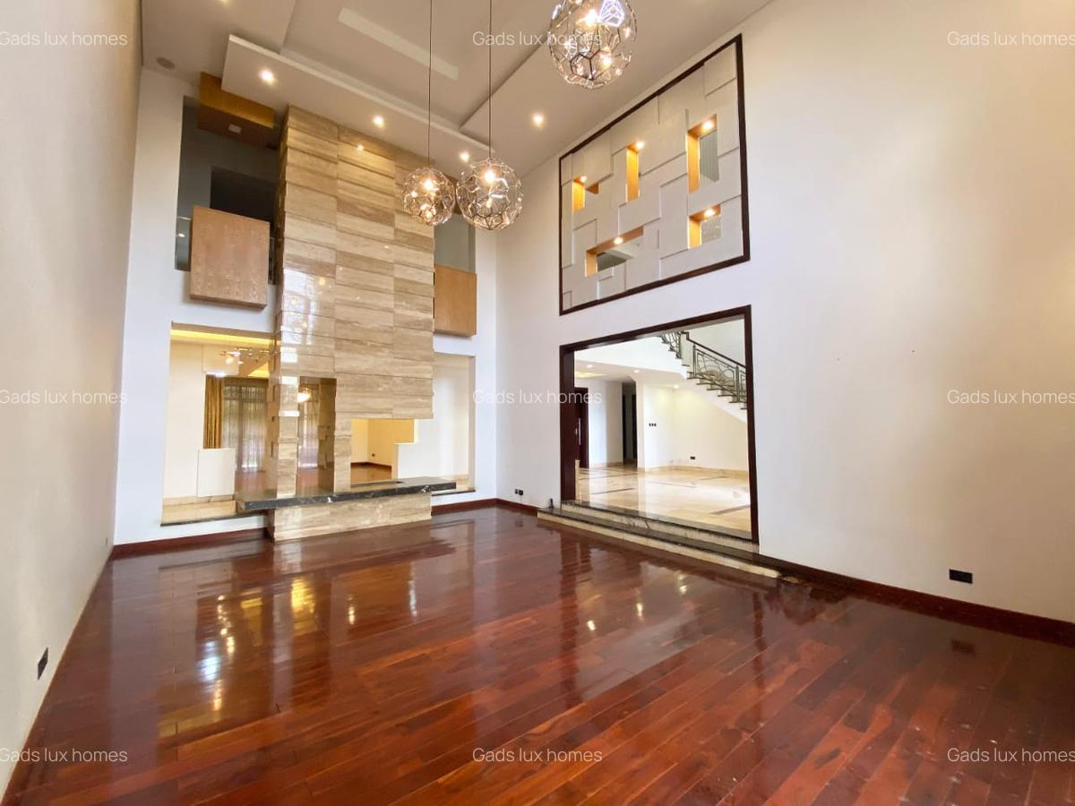 5 Bed Villa with En Suite at Runda - 4