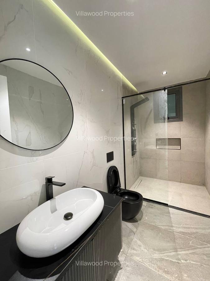 5 Bed Villa with En Suite in Lavington - 13