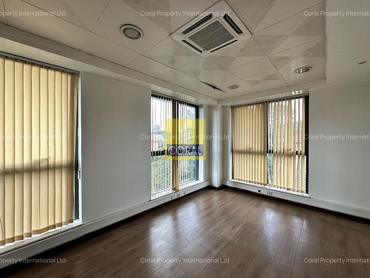 2,399 ft² Office in Riverside - 9