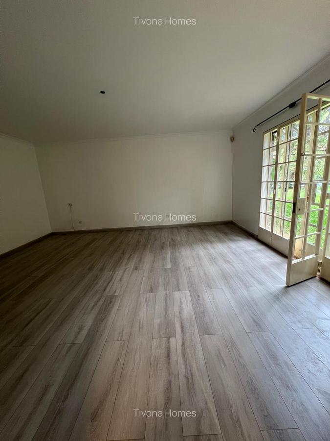 5 Bed House in Lavington - 14