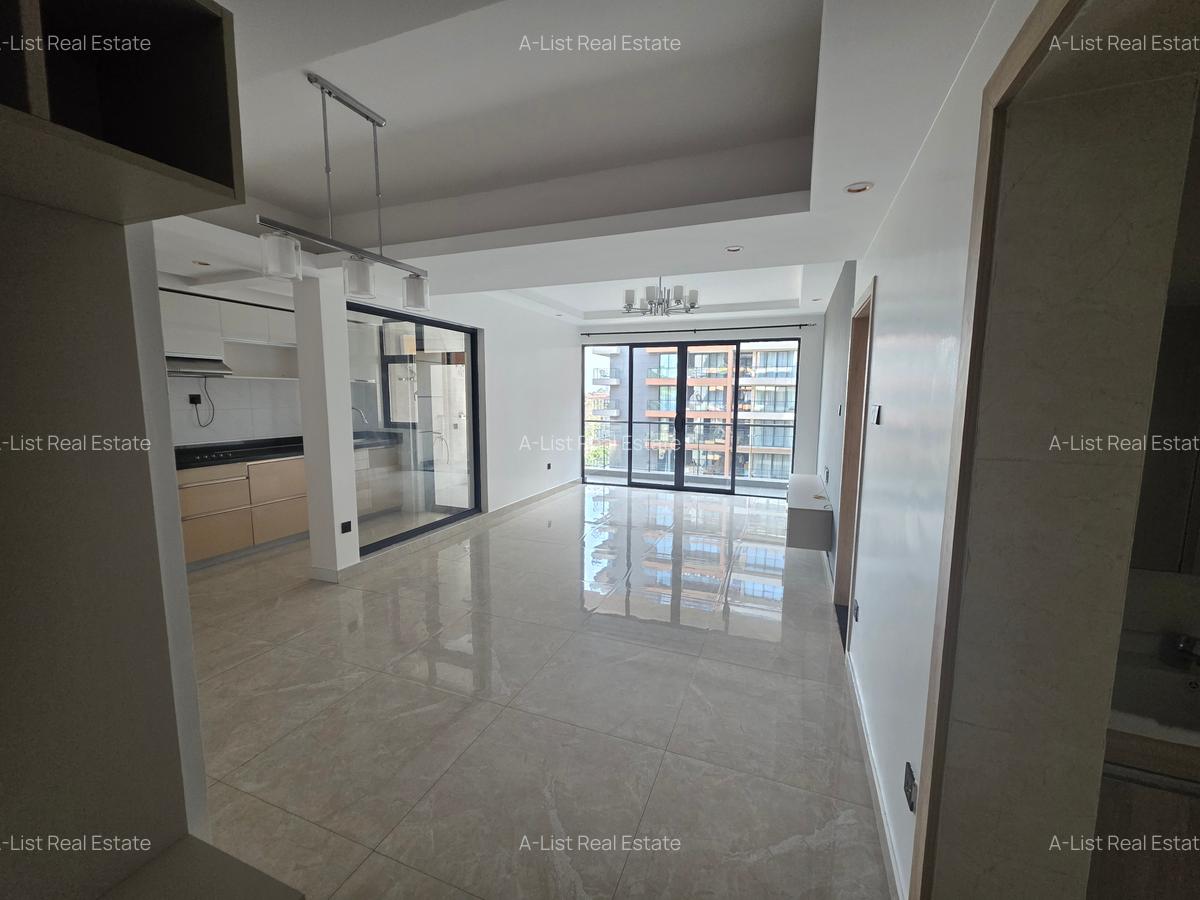 2 Bed Apartment with En Suite at Lavington - 4