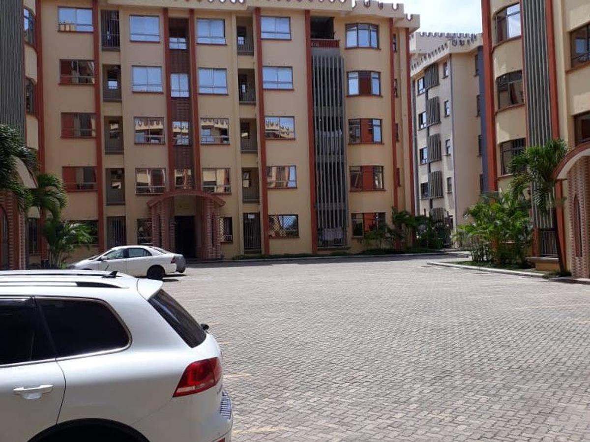 3 Bed Apartment with Swimming Pool in Shanzu - 5