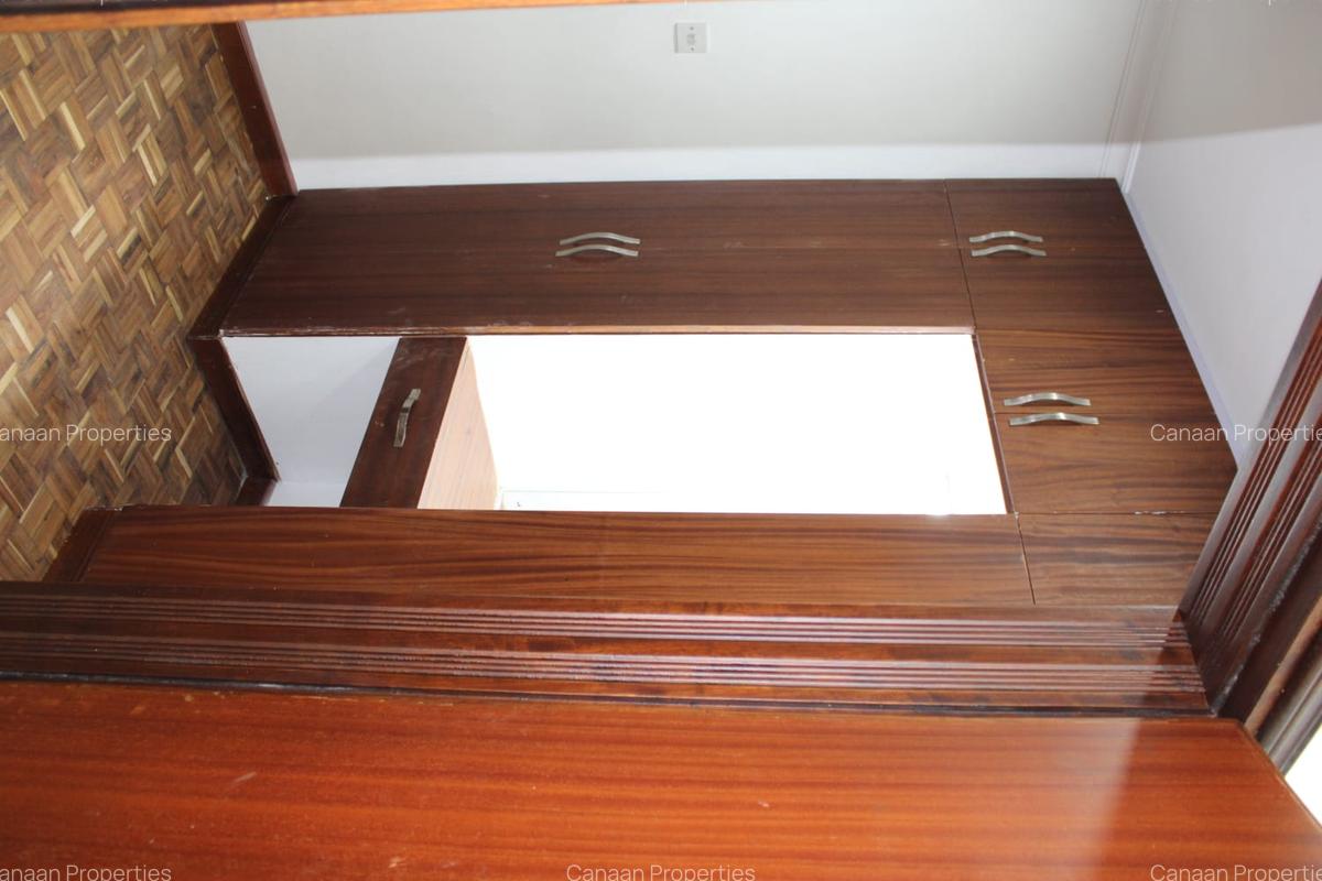 4 Bed Townhouse with Garden in Kilimani - 4