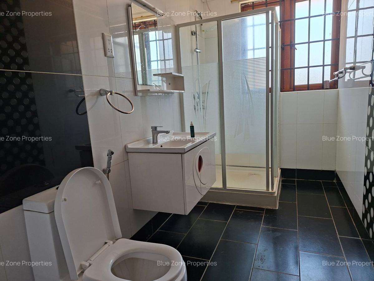 4 Bed Townhouse with En Suite at Off Mimosa Rd - 13