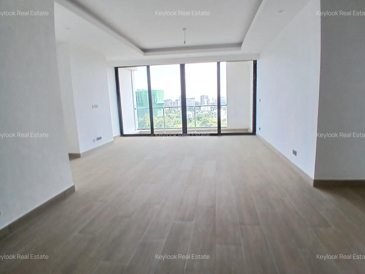 3 Bed Apartment with En Suite at Riverside Drive - 4