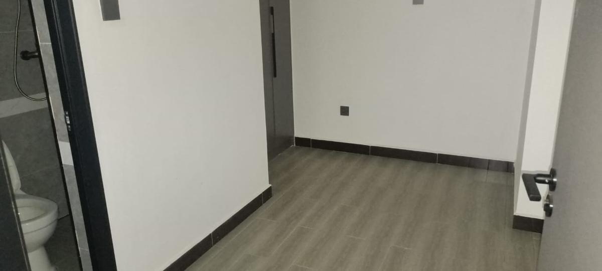 4 Bed Apartment with En Suite in Lavington - 15