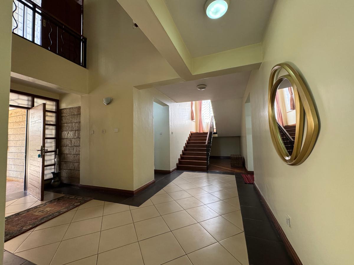 5 Bed Townhouse with En Suite in Lavington - 18