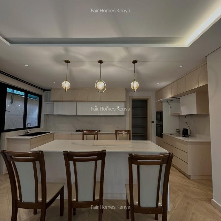 5 Bed Townhouse with En Suite at Convent Drive - 3