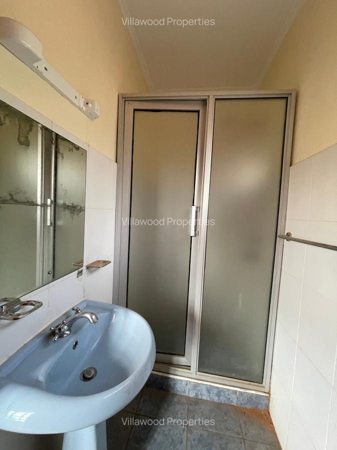 4 Bed House with En Suite in Karen - 16