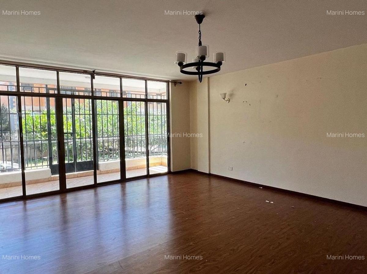 3 Bed Apartment with En Suite in Lavington - 2