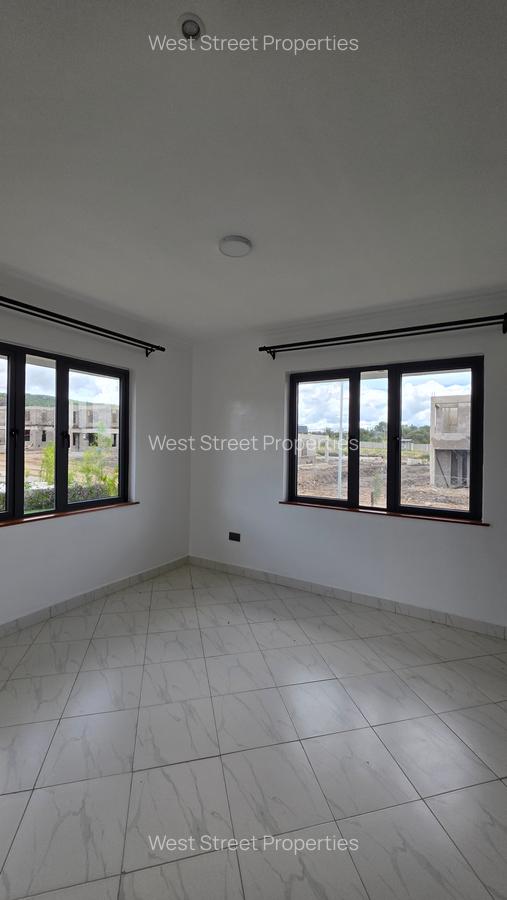 3 Bed Townhouse with En Suite at Arthiriver - 11