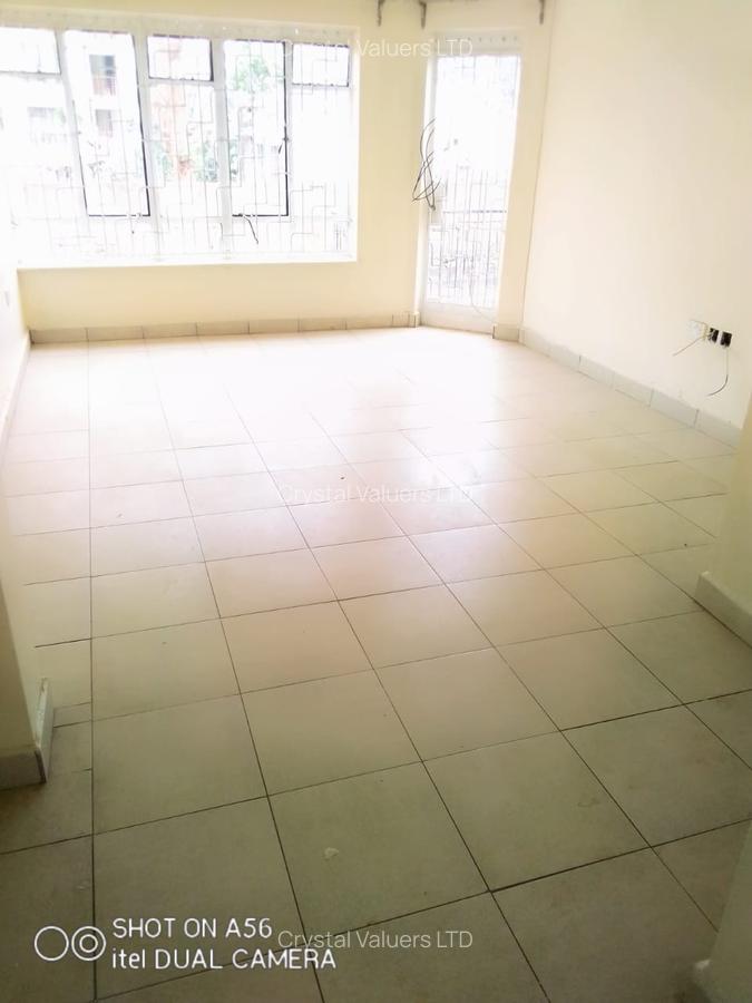 3 Bed Apartment with En Suite in Parklands - 5