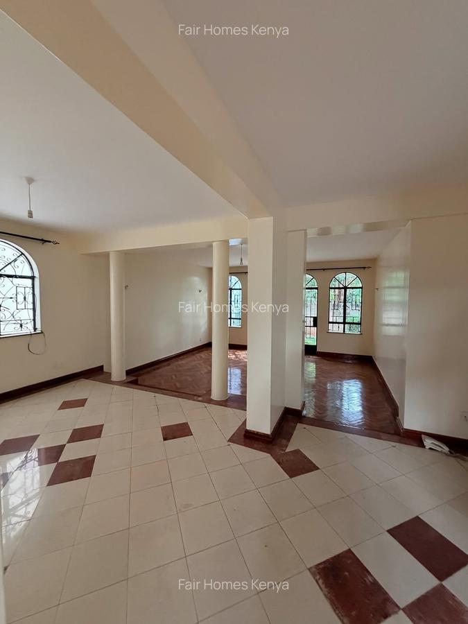 5 Bed Townhouse with En Suite at Riverside Drive - 4