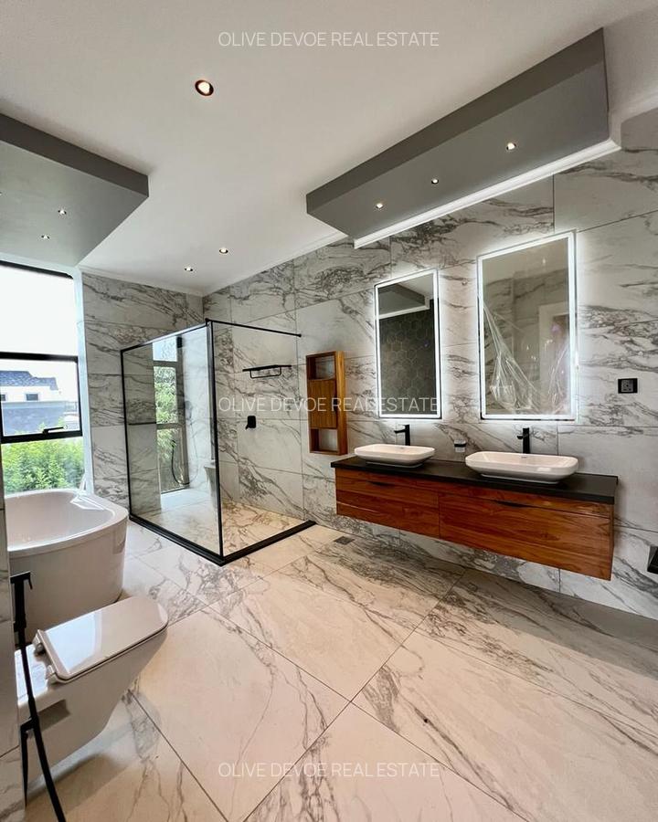 5 Bed Villa with En Suite in Loresho - 9