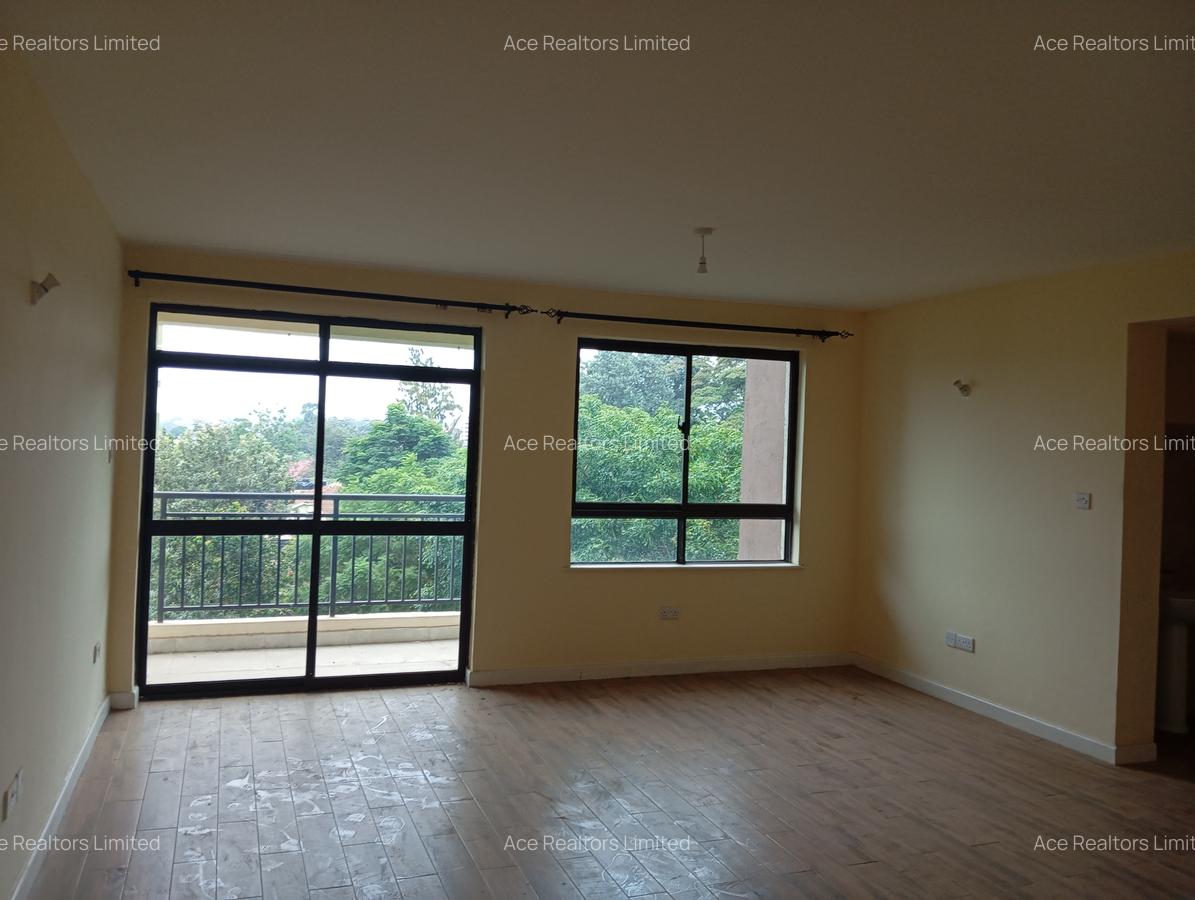 2 Bed Apartment with En Suite at Hatheru Road - 3