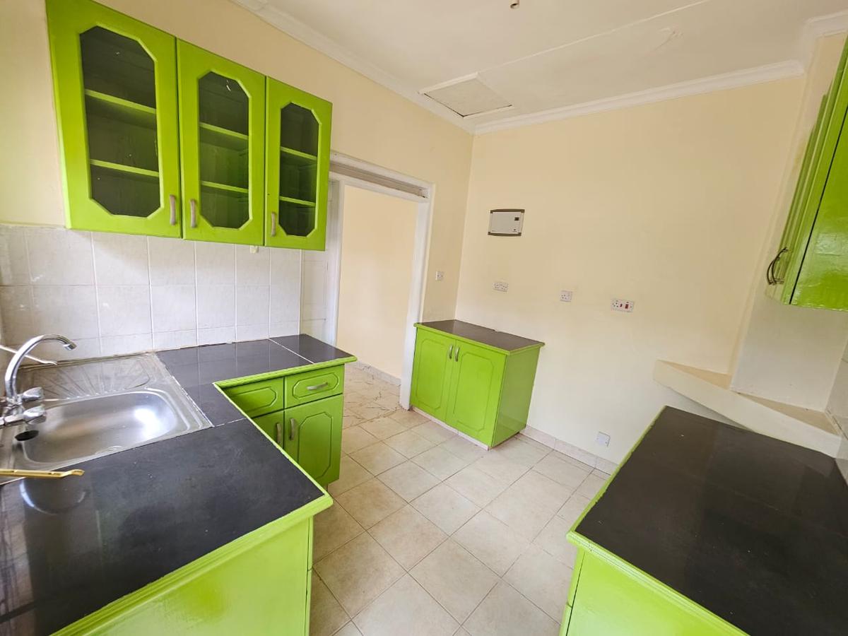 Commercial Property with Service Charge Included in Lavington - 4