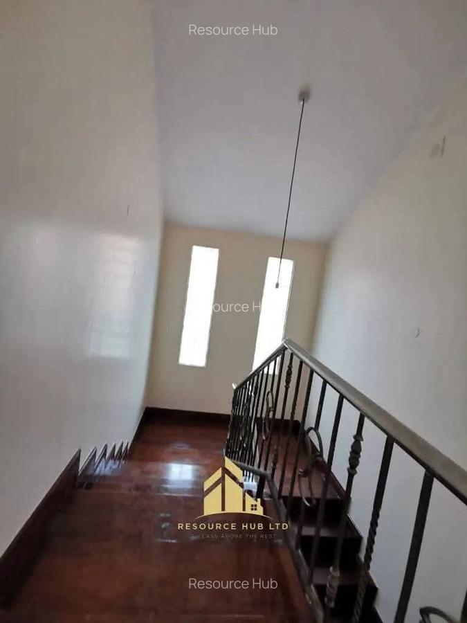 4 Bed Townhouse with Swimming Pool at Off Brook House Drive - 9