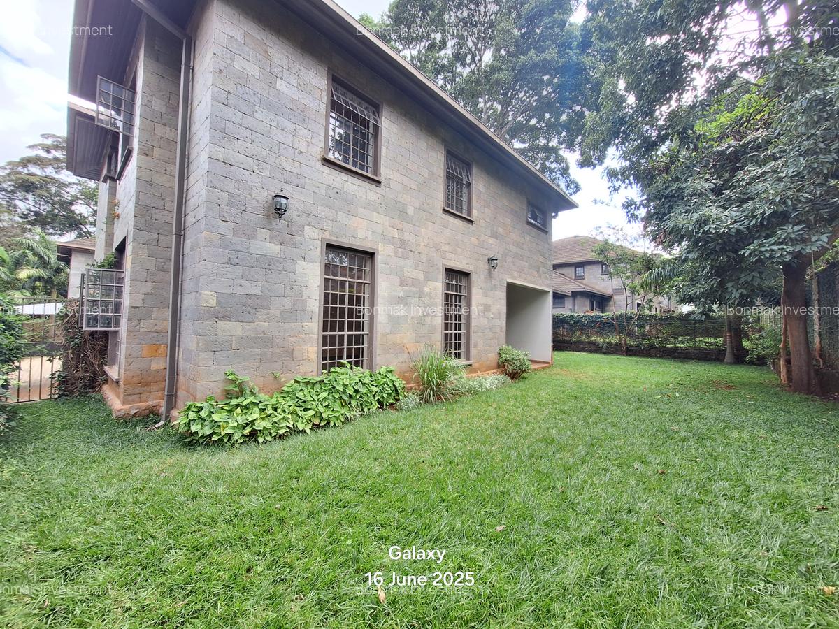 4 Bed Townhouse with En Suite at French Embassy - 2