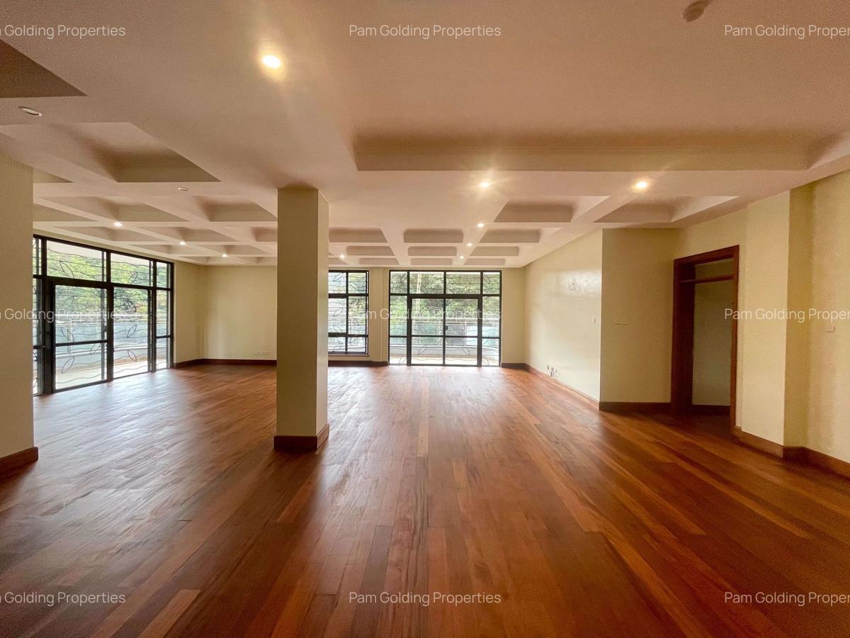 4 Bed Apartment with En Suite in General Mathenge - 4