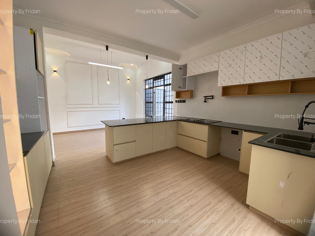 4 Bed House with En Suite in Kitengela - 4