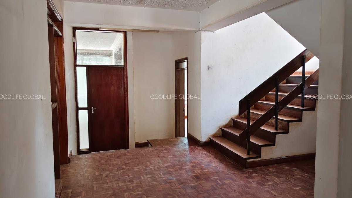 5 Bed House with En Suite at Gigiri - 5