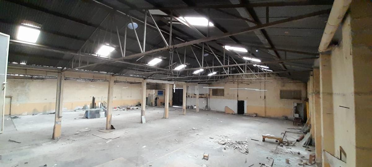 Warehouse with Fibre Internet at Enterprise Road - 4