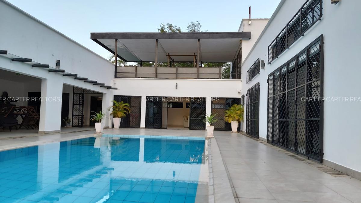 4 Bed Villa with En Suite in Watamu - 14