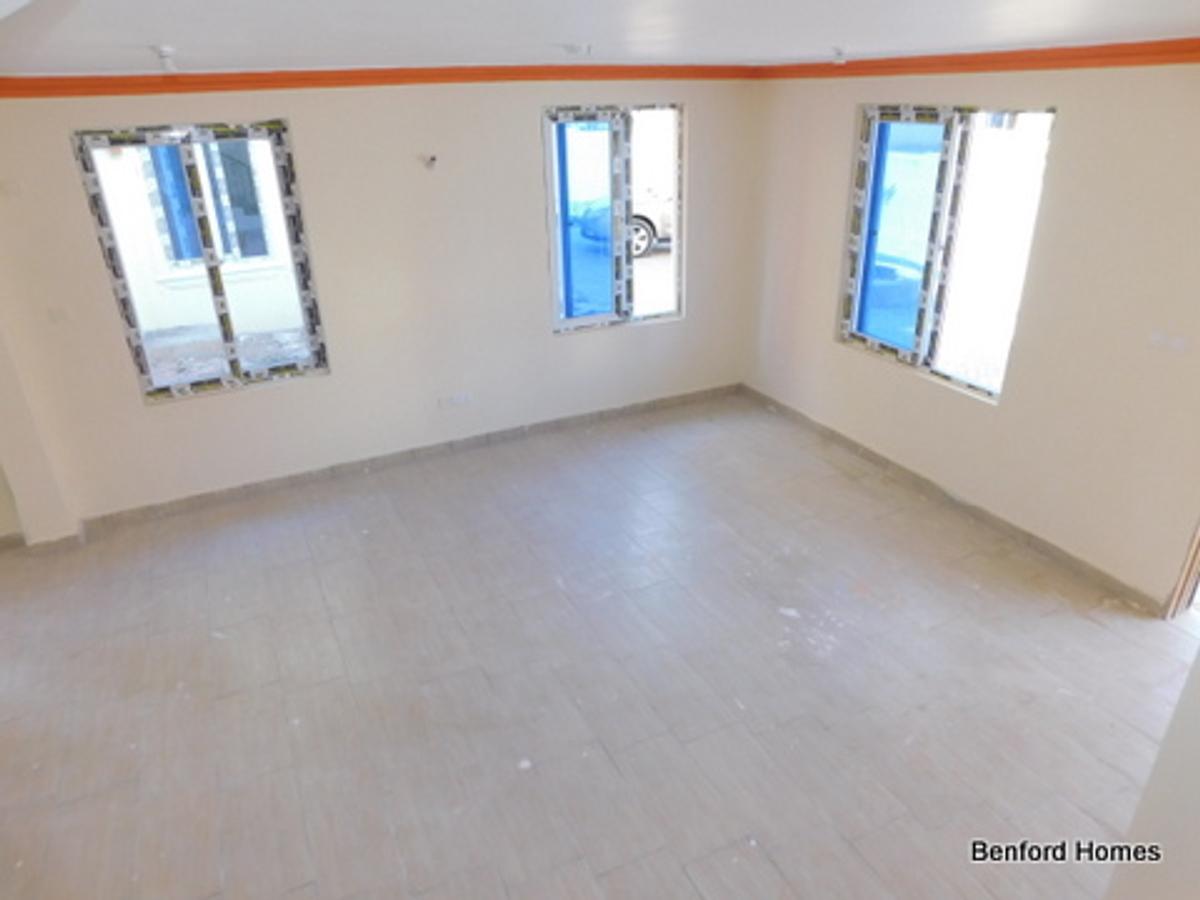 3 Bed Townhouse with Swimming Pool at Mtwapa - 14