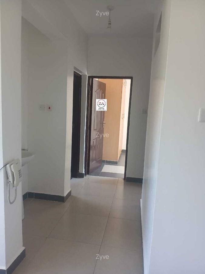 2 Bed Apartment with En Suite at Lavington - 6