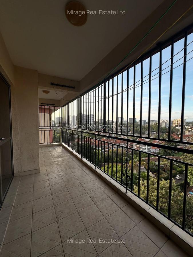 3 Bed Apartment with Swimming Pool in Kilimani - 14